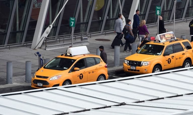 JFK Airport Central Taxi Hold: Navigating Transportation Options in New